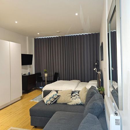 Classic Studio For 4 In Piccadilly Soho Central London Vr3 외부 사진